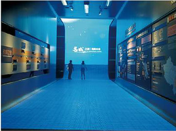 China Los liendres impermeables P6.25 4000 llevaron las tejas de la reproducción de vídeo de Dance Floor 500 *1000 milímetro proveedor